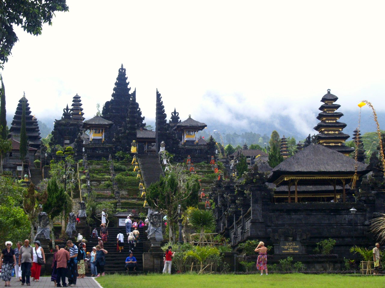 Đền Besakih Đền Besakih