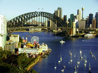 [Image: Tour-du-lich-uc.jpg]