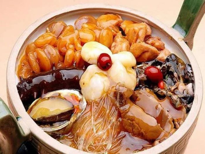 Món lẩu khô Poon Choi