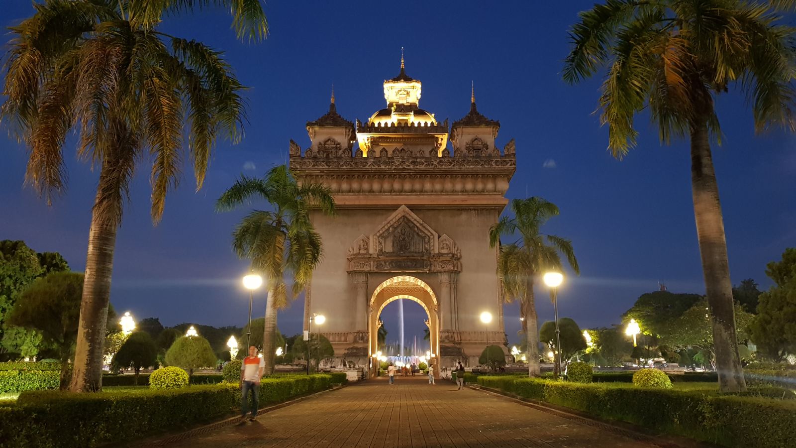 Khải Hoàn Môn Patuxay Khải Hoàn Môn Patuxay