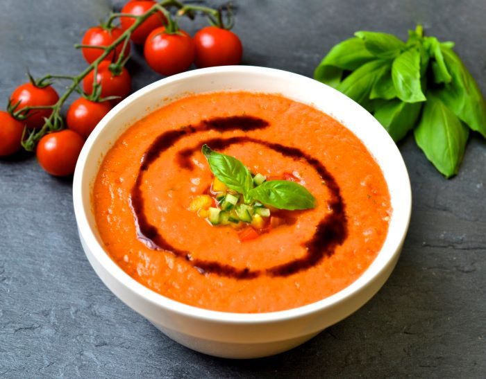 Món Gazpacho là đặc sản giải nhiệt nổi tiếng ở Tây Ban Nha
