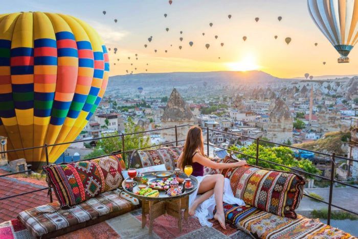 Check in cảnh khinh khí cầu ngoạn mục ở Cappadocia