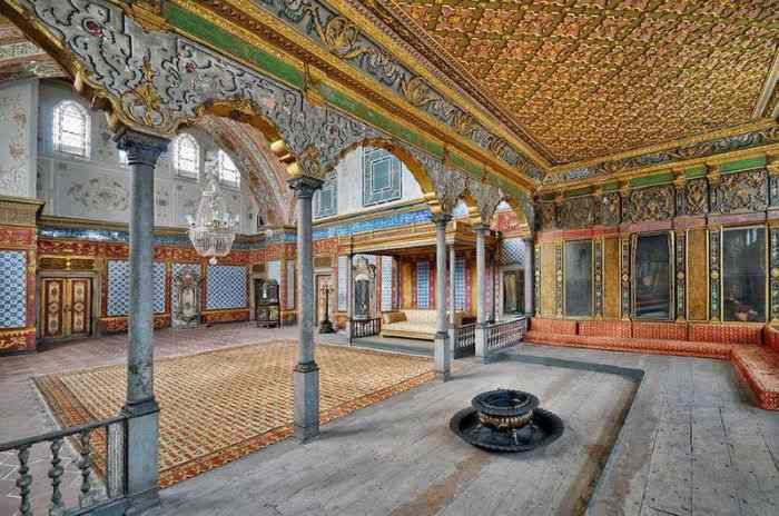 Nội thất xa hoa bên trong cung điện Topkapi