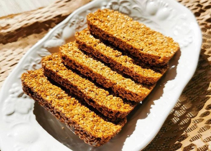 Bánh Gangjeong là lựa chọn phổ biến của nhiều du khách để mang về làm quà