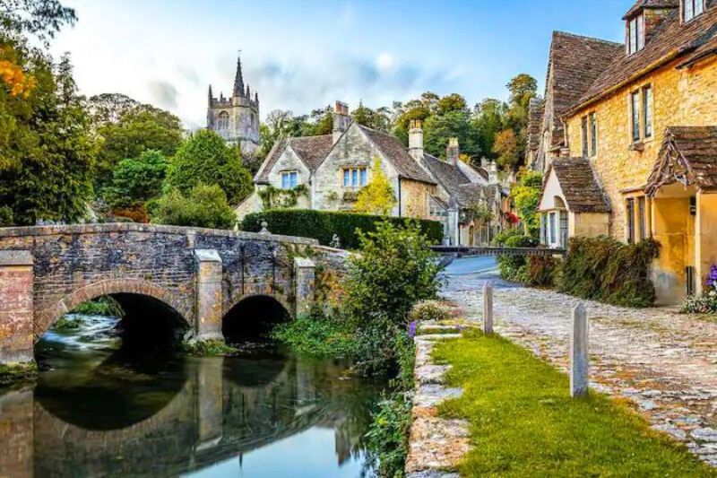 Cotswolds mang nét đẹp của làng quê yên bình, êm đẹp