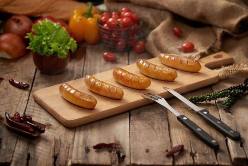 Xúc xích Cumberland hấp dẫn với hương thịt bò và tiêu đen