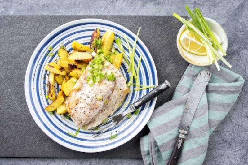 Món cá Barramundi đặc trưng cho ẩm thực Úc