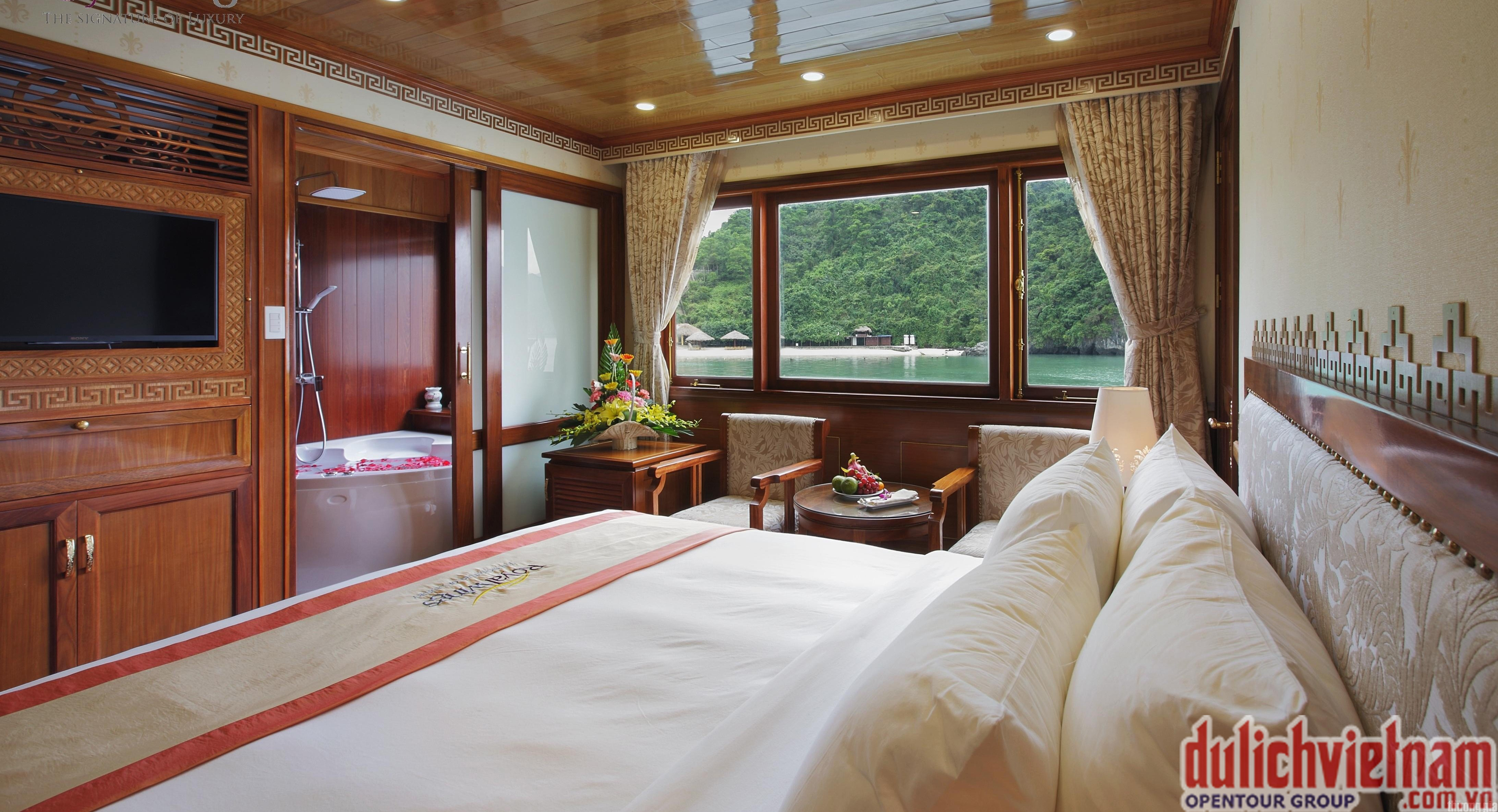 Du Lịch Hạ Long 3 Ngày 2 Đêm Phòng Executive của Royal Wings Cruise