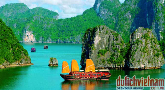 Du Lịch Hạ Long 4 Ngày 3 Đêm, Từ Sài Gòn Vẻ đẹp tự nhiên của Vịnh Hạ Long