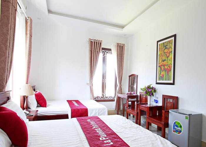Phòng nghỉ đầy đủ tiện nghi tại Khách sạn La Paloma Quan Lạn Phòng nghỉ đầy đủ tiện nghi tại Khách sạn La Paloma Quan Lạn