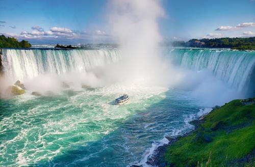 Du Lịch Tây Đông Canada: Hà Nội - Vancouver - Victoria - Sea To The Sky Highway - Squamish - Montreal - Quebec - Ottawa - Kingston - Xứ Ngàn Đảo - Niagara Falls - Toronto 11 Ngày Bay Cathay Pacific 5*
