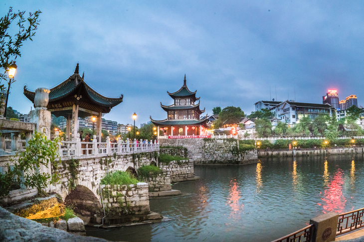 Du Lịch Trung Quốc: Hà Nội - Quý Dương - Thập Bát Trại - Tây Giang Thiên Hộ Miêu Trại - An Thuận - Thanh Nham Cổ Trấn 6 Ngày Bay Colorful Guizhou Airlines