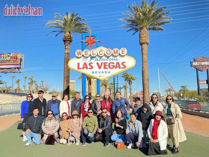 Liên Tuyến Đông Tây Tết Hoa Kỳ: Hà Nội - Los Angeles - Santa Monica - San Diego - Las Vegas - Seven Magic Mountain - Hẻm Núi Đá Đỏ Red Rock Grand Canyon - Washington DC - Philadelphia - New York 10 Ngày Bay Eva Air 5*