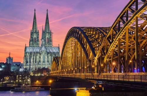 Tour Tây Âu 10N9Đ: Từ HCM - Đức - Hà Lan - Bỉ - Pháp, Bay VN + KS 4*