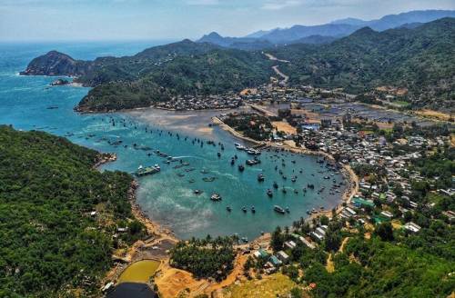 Tour Du Lịch Vịnh Vĩnh Hy: HCM - Khám Phá Vùng Vịnh Ninh Chữ - Vĩnh Hy 2 Ngày