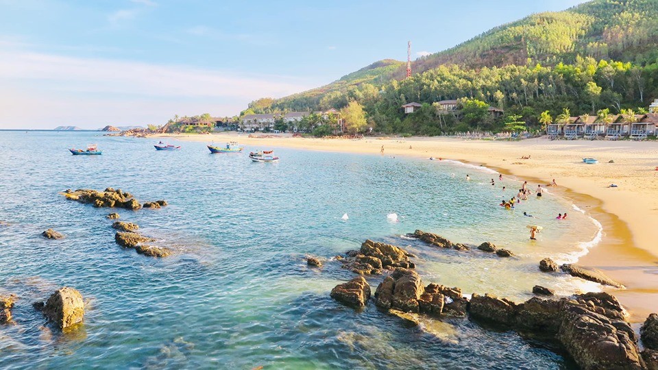 Bãi Bàng - bãi biển hoang sơ tuyệt đẹp tại Quy Nhơn Bãi Bàng - bãi biển hoang sơ tuyệt đẹp tại Quy Nhơn