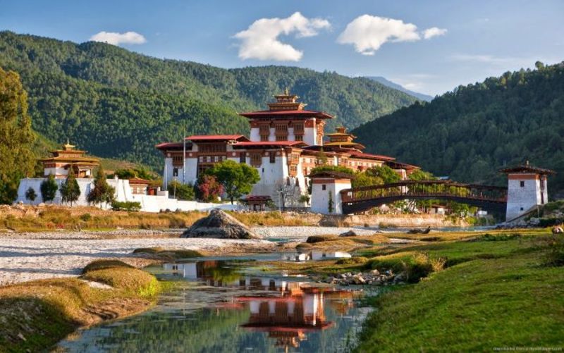 Khám phá pháo đài Trongsa hơn 100 năm tuổi ở Bhutan