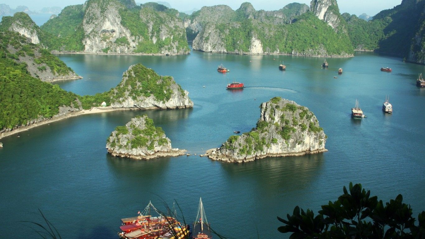 Tham quan Vịnh Hạ Long - Kỳ quan thiên nhiên của Thế giới Tham quan Vịnh Hạ Long - Kỳ quan thiên nhiên của Thế giới