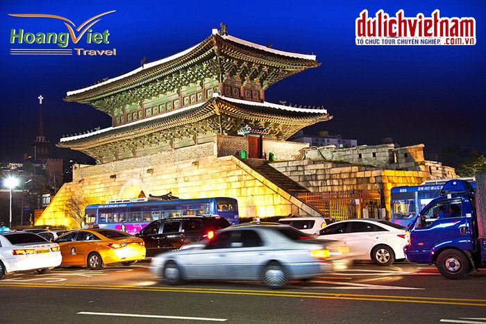 Nhà xanh về đêm Nhà xanh về đêm