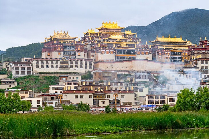 Du Lịch Trung Quốc: Hà Nội - Lệ Giang - Shangrila 5 Ngày Bay Vietjet Air (No Shopping)